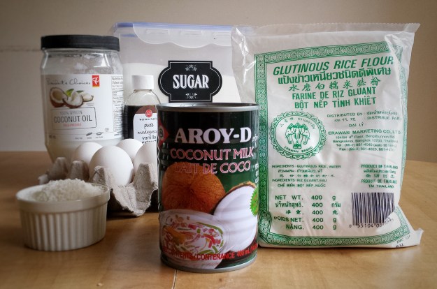 Baked Coconut Sticky Rice Cake